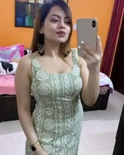 Call Girl in Shaikpet